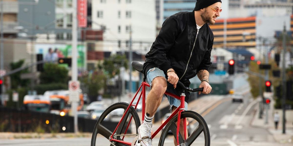 Exploring the Rose City Using Public Bike Routes