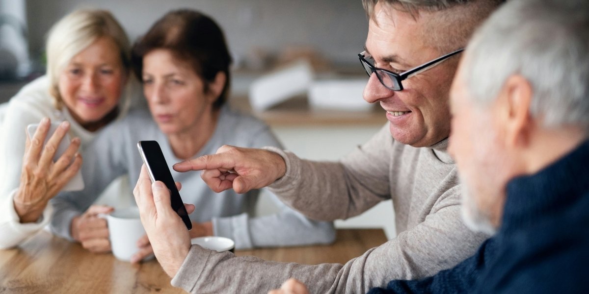 Digital Literacy Training Helping Portland Seniors Stay Connected