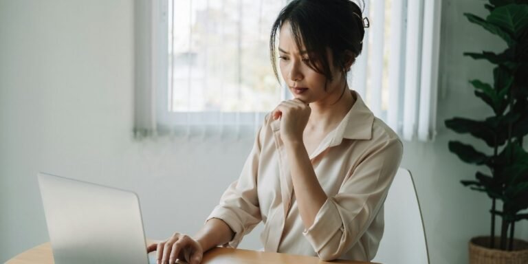 AI Health Chatbot Dr. ChatGPT Sparks Debate on Accuracy and Safety