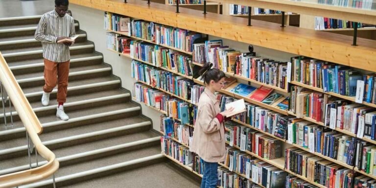 Portland’s Barnes & Noble at Lloyd Center to Close in May
