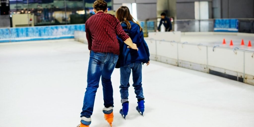 Portland’s Lloyd Center Ice Rink Nears Closure After 66 Years