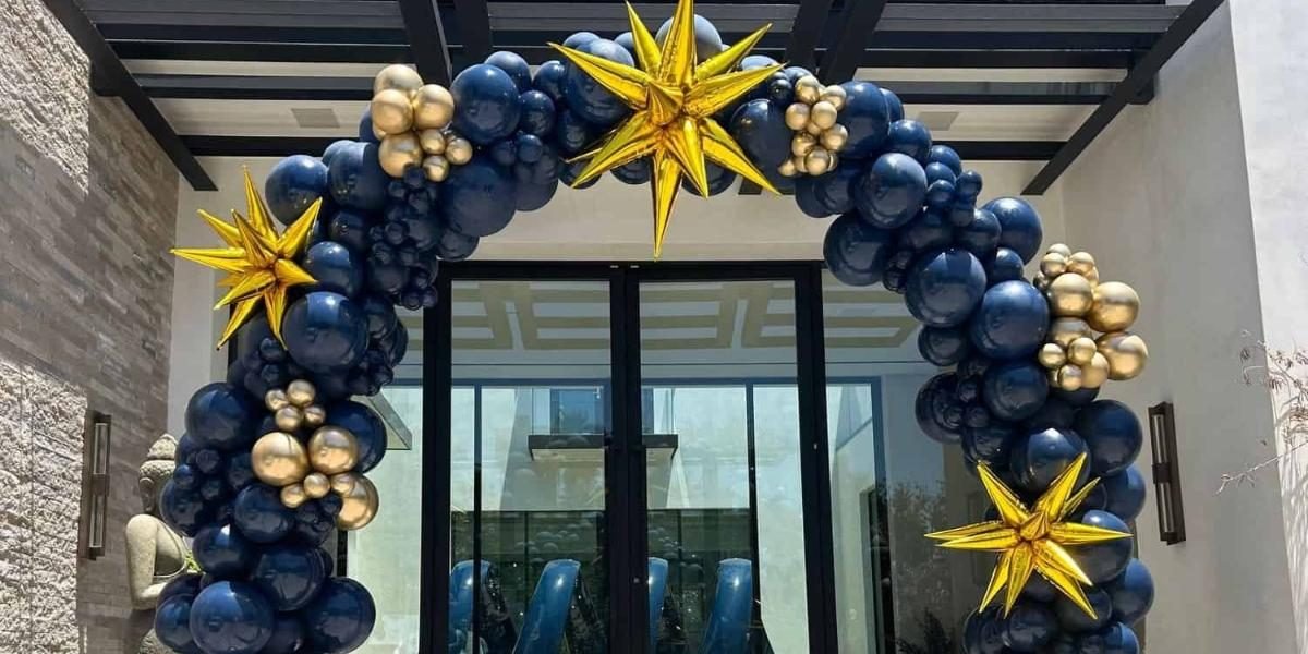 What a Storefront Grand Opening Needs on a Tight Sidewalk